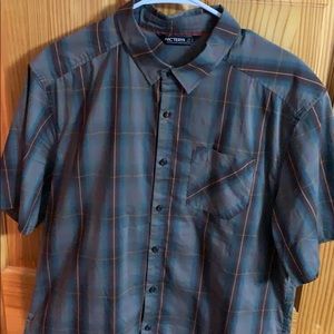Arcteryx Short Sleeve Large